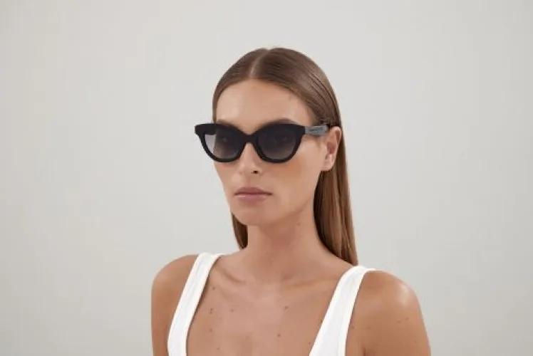 Alexander McQueen AM0391S Sunglasses