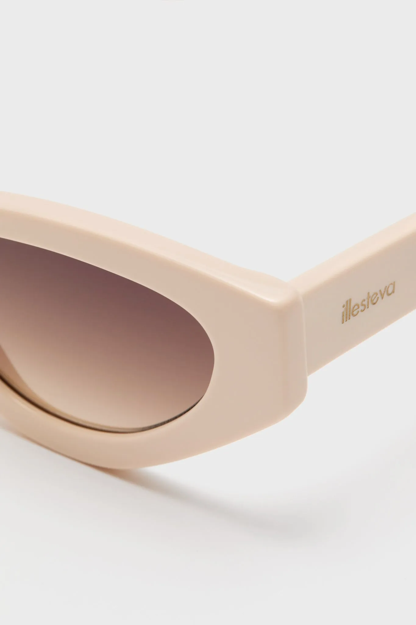 Cream Mary Lou Sunglasses
