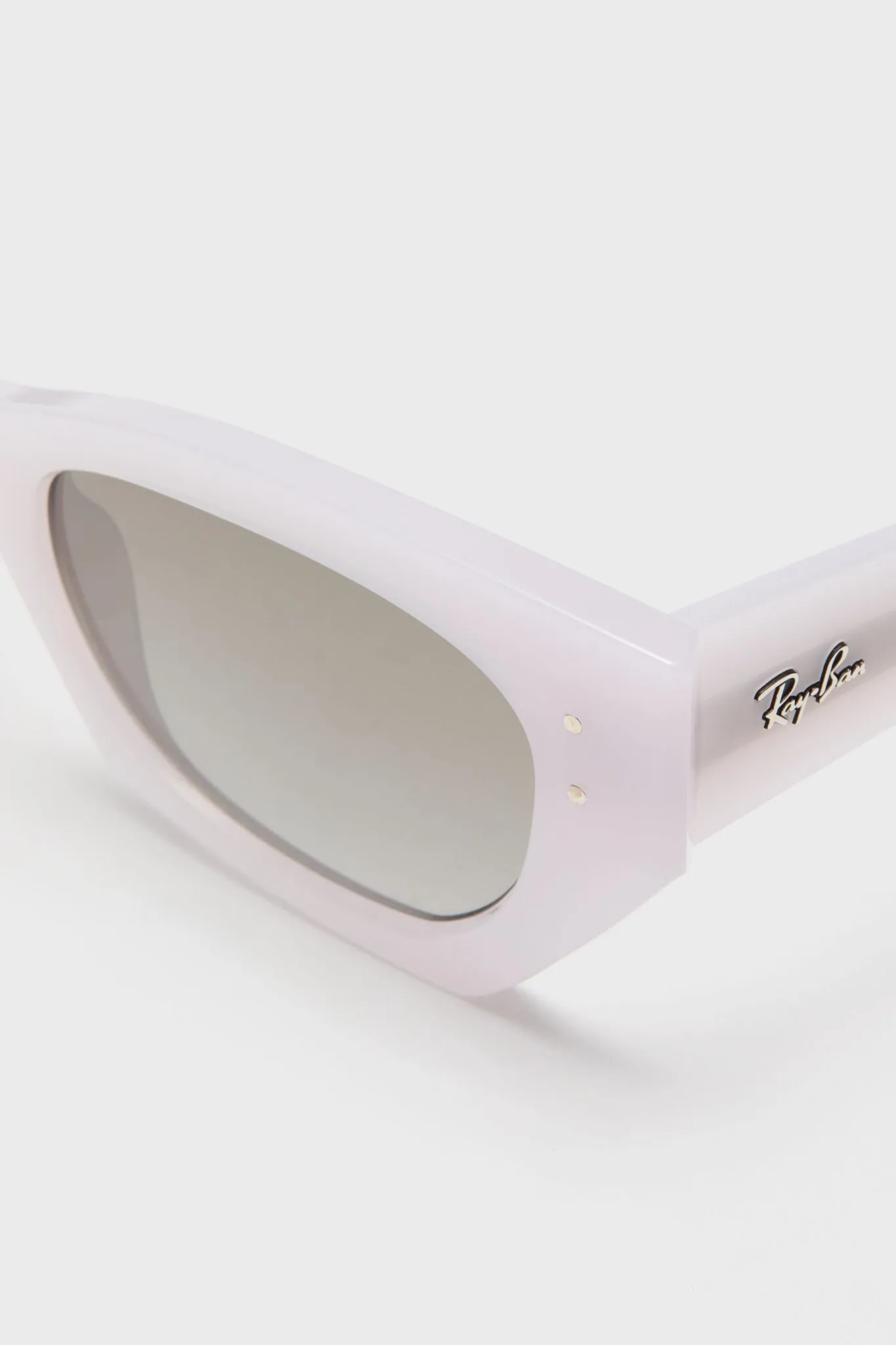 White Snow Zena Sunglasses